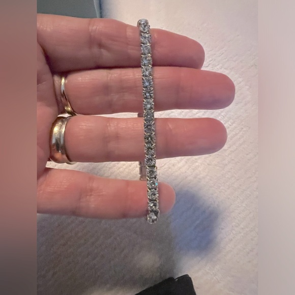 Cubic Zirconia Bling Stretch Crystal Bracelet - Picture 2 of 6